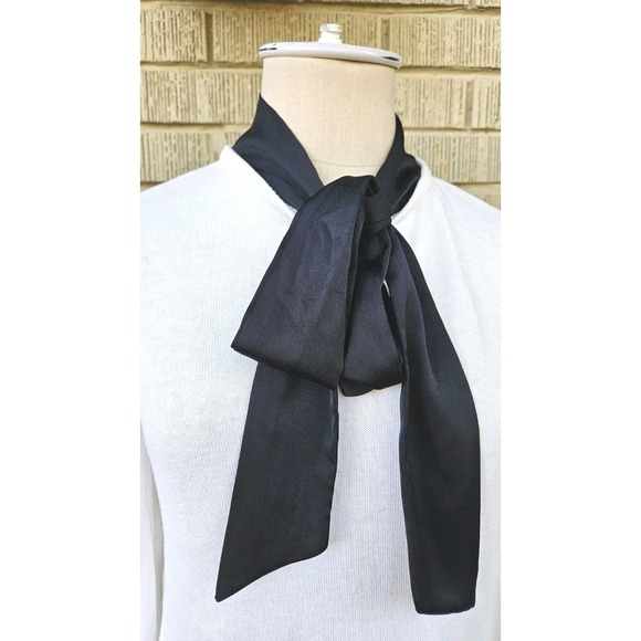 CeCe Women's Size XS Pullover Long-sleeve Knit  Neck Tie Sweater - Picture 3 of 11